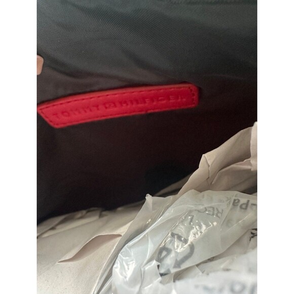 NWT Tommy Hilfiger All Over Signature Logo Wristlet Wallet Hand Zipper Pouch Bag - Picture 4 of 5